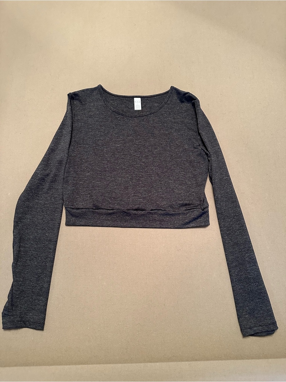 Constantly Varied Gear Women’s Charcoal Long Sleeve Crop Top